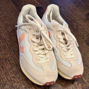 Veja Women’s Beige Sneakers with Pink Accents